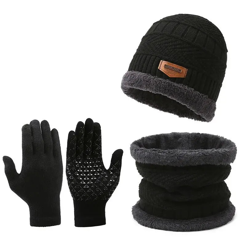 Kit Inverno Completo: Gorro Térmico com Cachecol e Luvas Pretas - FrostSet [ENFRENTE O FRIO COM ESTILO E CONFORTO]